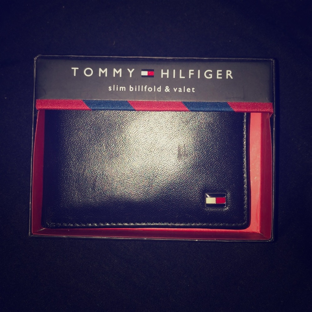 Authentic Tommy Hilfiger Bifold Waller